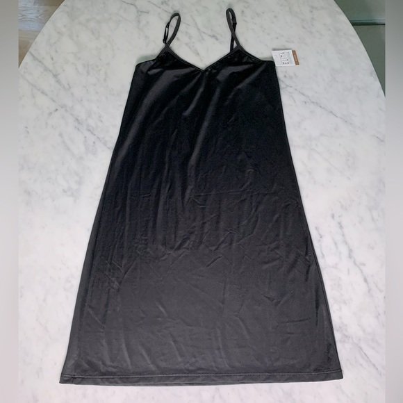NWT Elita Silk Magic Microfibre black V neck ultra smooth slip size S - Picture 2 of 5